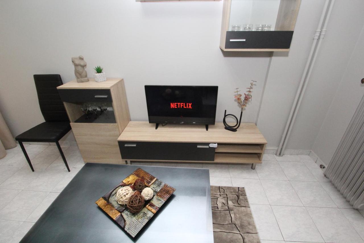 Agios Nikolaos Train Station 1 Bedroom 4 Pers. Athens Exterior photo