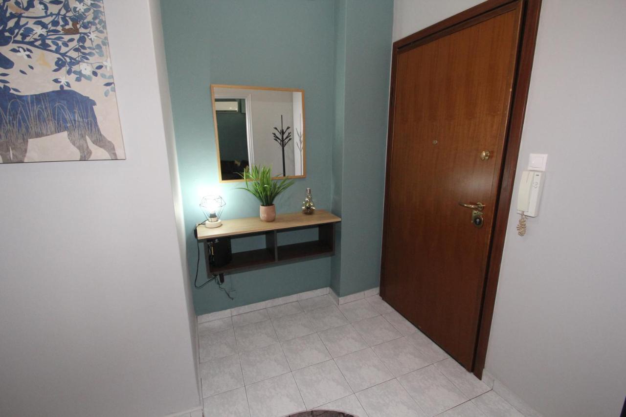 Agios Nikolaos Train Station 1 Bedroom 4 Pers. Athens Exterior photo